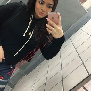 Meet your Posher, Aileen